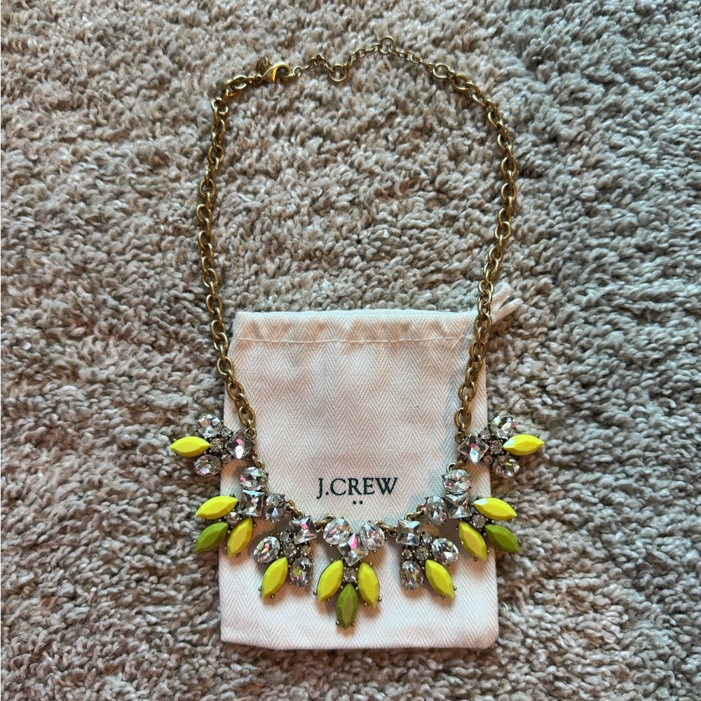 J.Crew Statement necklace stone drop necklace Gold and Yellow / green 17 inches - Picture 3 of 7